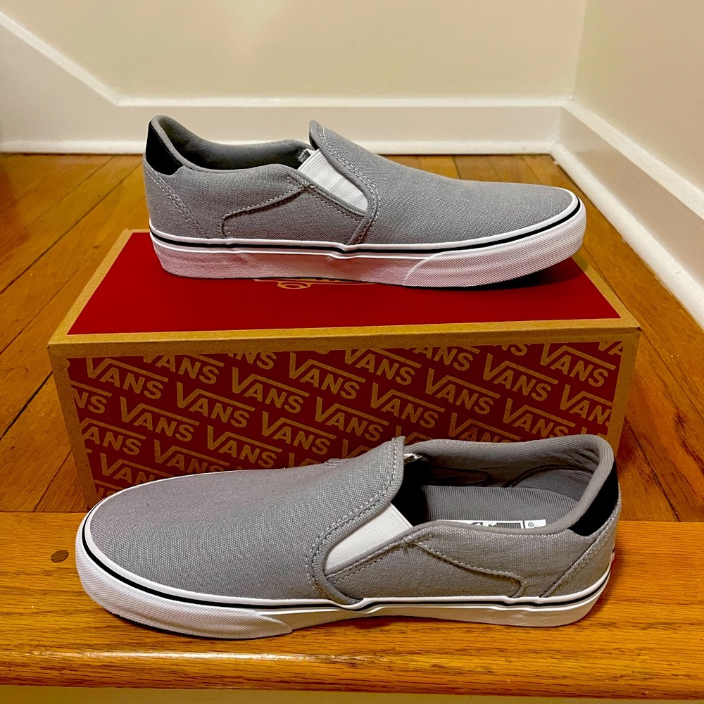 Vans Asher deluxe size 9.5 men's slip on